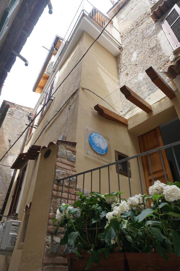 كاميروتا Casa Vacanze B&B Ondes المظهر الخارجي الصورة