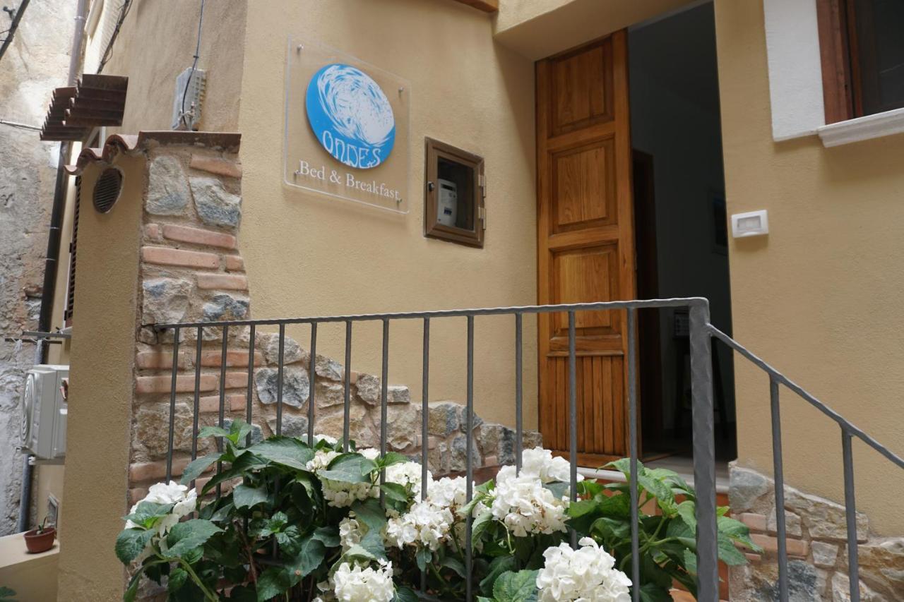 كاميروتا Casa Vacanze B&B Ondes المظهر الخارجي الصورة